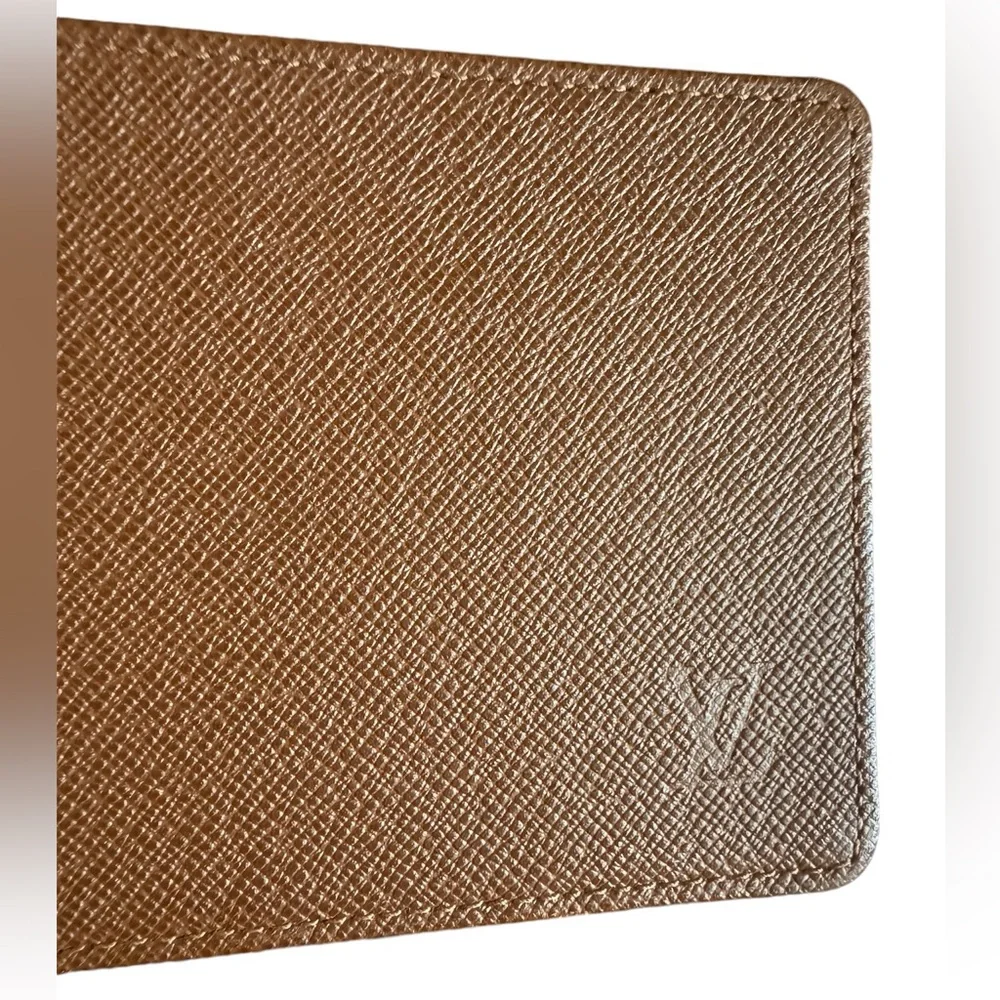 🪪 Louis Vuitton Monogram Taiga Unisex Leather Card/ID Holder Wallet